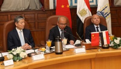 محافظ القاهرة يبحث مع وفد صيني سبل تعزيز التعاون المشترك بين البلدين