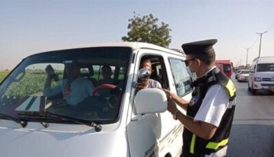 ضبط سائق ميكروباص لتحصيله أجرة أعلى من التعريفة المقررة بالبحيرة