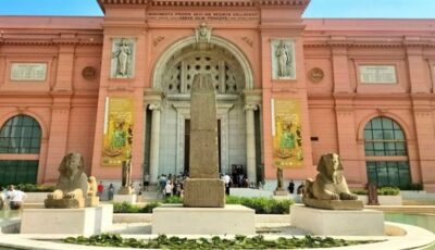 المتحف المصري بالتحرير يعرض نقشًا نادرًا يوثق رحلة حتشبسوت إلى بلاد بونت