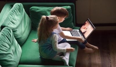 أستاذ قانون يكشف تفاصيل تنظيم استخدام الأطفال للإنترنت