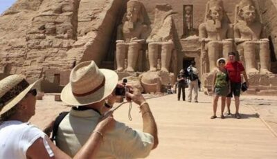 الصحف الأيرلندية تسلط الضوء على تنوع المقصد السياحي المصري وتؤكد مكانته كوجهة عالمية متكاملة