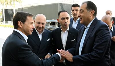 رئيس الوزراء يفتتح ويتفقد عدداً من المشروعات الصناعية بالسادس من أكتوبر