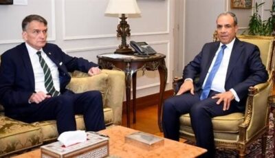وزير الخارجية يبحث مع الأونروا دعم اللاجئين الفلسطينيين وتطورات الأوضاع في غزة