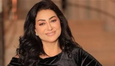 «أثرى الشاشة بأعمال خالدة».. وفاء عامر تنعي الفنان الراحل عبد العزيز مخيون