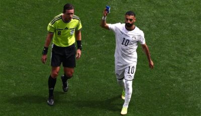 كواليس ما حدث بين حسام حسن ومحمد صلاح بعد استبداله أمام بلجيكا