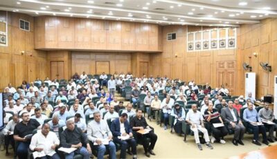 محافظ قنا يناقش الموقف التنفيذي لملفات التقنين والتصالح واسترداد أراضي الدولة وتراخيص المحال العامة