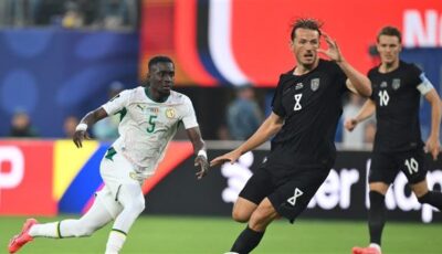 النرويج تتقدم علي السنغال بهدف نظيف في الشوط الأول