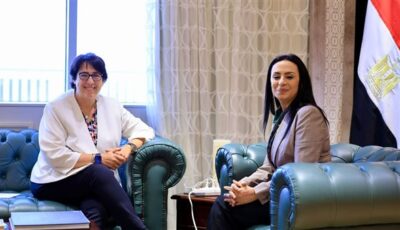 وزيرة التضامن تلتقي رئيسة مجلس أمناء مؤسسة مدارس البكالوريا الدولية في مصر