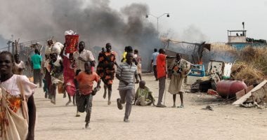 تطورات متسارعة في السودان.. القوة المشتركة تعلن تحرير كُلبس بغرب دافور.. الجيش يستعيد منطقتين في النيل الأزرق بعد معارك ضارية.. الحكومة تمدد فتح معبر أدري.. ونازحو شمال دارفور يواجهون أزمة غذاء خانقة