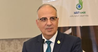 وزير الرى: نعمل على حماية الإسكندرية من التأثيرات السلبية للتغيرات المناخية.. والحواجز الغاطسة ساهمت فى حماية المنطقة.. وسويلم يشدد على ضرورة عدم وجود أى عوائق تمنع المواطنين من رؤية البحر بشكل مباشر