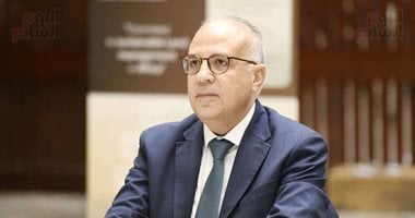 سديت الترعة وجاي تشتكي؟”.. تفاصيل المواجهة الساخنة بين وزير الري ومزارع بالشرقية