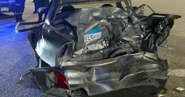 إصابة 5 اشخاص إثر حادث تصادم سيارتين بالطريق الأوسطى