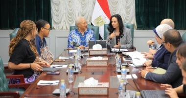 وزيرة التضامن تستعرض جهود برامج الجماية الاجتماعية في دعم الأسر الأولى بالرعاية