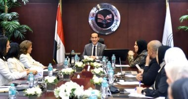 الهيئة العامة للاستثمار والبنك الأوروبى يبحثان تعزيز الاستثمار
