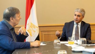وزير السياحة يستعرض مستجدات القطاع السياحي المصري أمام أبرز وسائل الإعلام الإيطالية