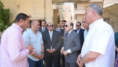 محافظ الغربية يتفقد جراج الحملات الميكانيكية بحي أول وثان ومركز ومدينة طنطا ويشدد على استمرار صيانة معدات النظافة ورفع كفاءتها