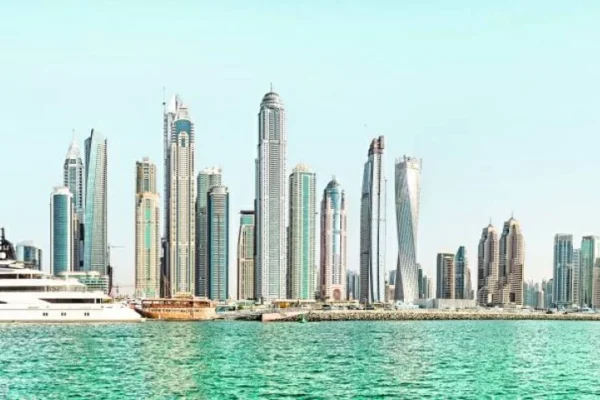 دبي.. بيع برج سكني وفيلا بـ185 مليون درهم