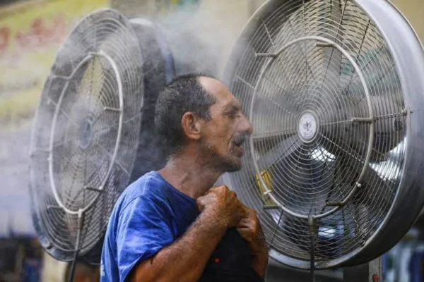 موجة الطقس الساخن بمصر..6 نصائح للحفاظ على برودة منزلك وحماية جسمك من الحرارة
