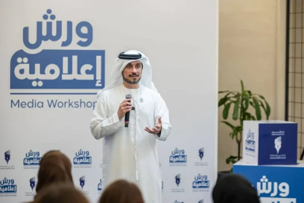 «دبي للصحافة» يضيء على معايير المحتوى الإعلامي المعتمدة