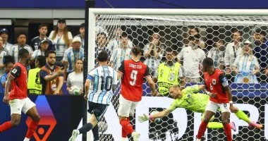 منتخب مصر يقترب من مواجهة مصيرية مع ميسي في حال تخطي أستراليا بكأس العالم