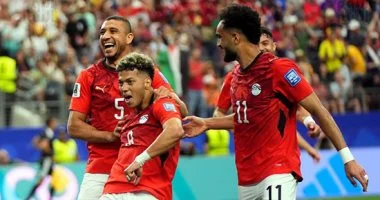 عماد عاشور يضع مصر في مقدمة المباراة أمام أستراليا بهدف رأس في الدقيقة 13