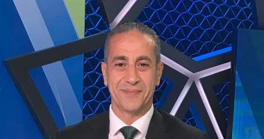 أسامة عبد الكريم يكشف كيف استقبل السيسي منتخب مصر بروح الأب في لحظة فرح الوطن