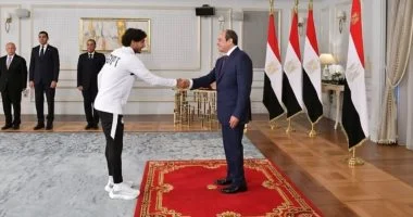 محمد هاني يؤكد تجديد العهد مع شعب مصر وقيادتها في حفل التكريم
