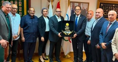 ياسر إدريس يلتقي وفد اتحاد اللجان الأولمبية الأفريقية لتعزيز التعاون الرياضي