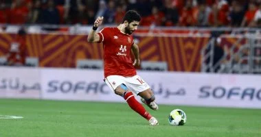 الأهلي يحيي ذكرى الوفاء بتكريم أيمن أشرف من الجيل الذهبي بحضور كولر