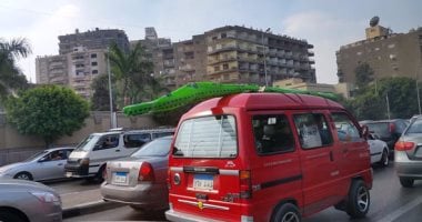 النشرة المرورية.. كثافات متحركة للسيارات بمحاور القاهرة والجيزة