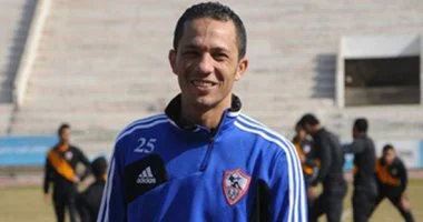 الزمالك يتوج بلقب الدوري موسم 2003 2004 بدون خسائر للمرة الحادية عشرة