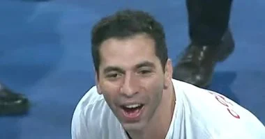 البنك الأهلي يعلن إتمام صفقة ضم أحمد الأحمر لتعزيز فريق كرة اليد