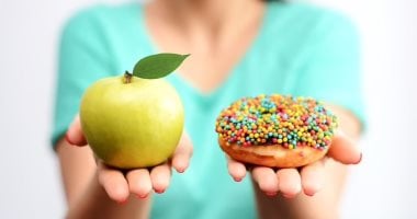 الفاكهة والخضروات أبرزها ..اهزمى اكتئاب ما بعد الولادة بأكلات تحسن المزاج