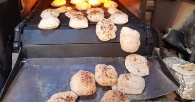 رغيف الخبز المدعم بعد التحول للدعم النقدى.. هل يتغير السعر على بطاقة التموين؟