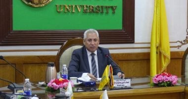 رئيس جامعة المنيا يفتتح 12 قاعة دراسية مطورة بكليتى الصيدلة والعلوم