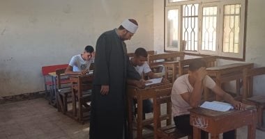 طلاب النقل بالمعاهد الأزهرية يؤدون اليوم امتحان الدور الثانى فى التفسير والتاريخ