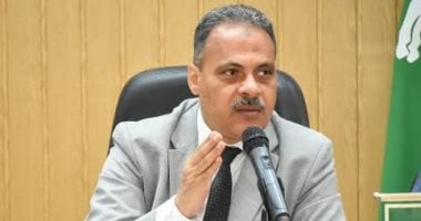 محافظ الشرقية يُصدر قرارات تأديبية لـ81 من العاملين المقصرين