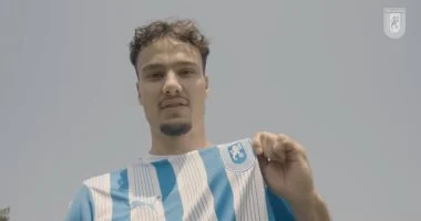 الأهلي يواصل المفاوضات مع المهاجم الفلسطيني أسد الحملاوي لتعزيز الفريق