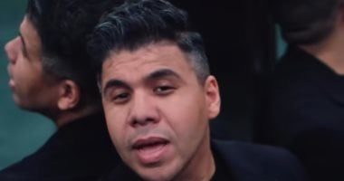 الحكم على متهم بسب وقذف المطرب عمر كمال بعد قليل