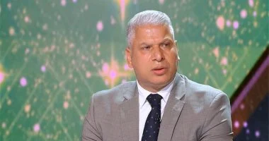 وائل جمعة يهدي عموتة قميص الأهلي والمدرب المغربي يحدد قائمة المعسكر نهاية يوليو