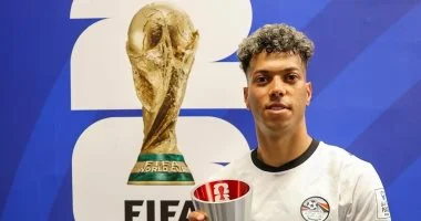 عاشور يثمن أداء اللاعبين ويعبر عن فخره بتأهل المنتخب لدور 16 في كأس العالم