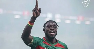 الأهلي ينتظر رد مولودية الجزائر على عرض شراء محمد ساليو بانجورا