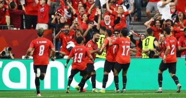 حسام حسن يحذر لاعبي المنتخب المصري من خطورة عرضيات أستراليا في كأس العالم