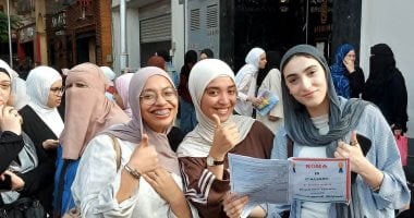 طلاب الثانوية العامة يؤدون اليوم امتحان مادتي الكيمياء والجغرافيا