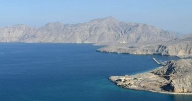 تجدد المواجهات العسكرية بين واشنطن وطهران.. موجة جديدة من الضربات الأمريكية.. وإيران تستهدف الكويت والبحرين والأردن وتهدد بضرب البنية التحتية.. واشنطن تلمح إلى تسوية وطهران تنفى