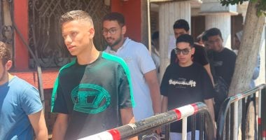 ارتياح بين طلاب الأدبى وتباين آراء العلمى حول الجغرافيا والكيمياء.. فيديو