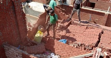إزالة 9 متغيرات مكانية مخالفة بحى وسط بالإسكندرية على مساحة 2180 مترا