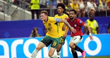 محمد هانى يهدى المنتخب الأسترالي هدف التعادل مع مصر فى الدقيقة 55
