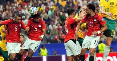 منتخب مصر يتعادل مع أستراليا بهدف لكل فريق ويمتد اللقاء للوقت الإضافي