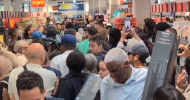 حرب شوارع لشراء مراوح وتكييفات.. شاهد ماذا يحدث فى فرنسا
